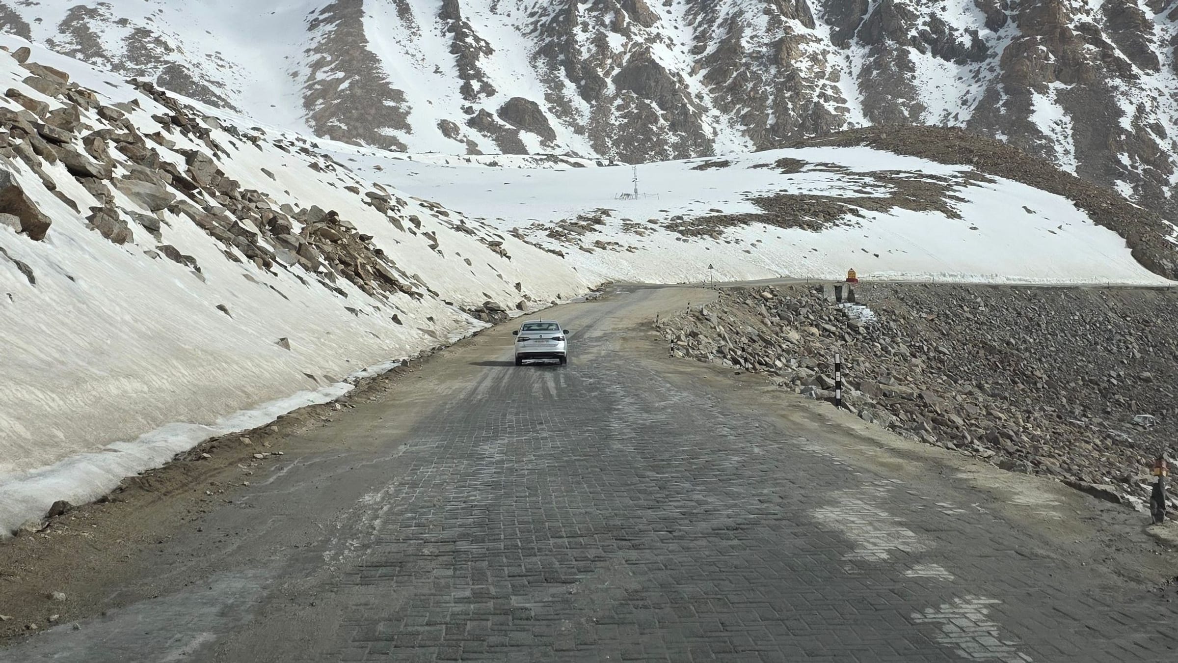 Khardung La: the crossing that turns a Ladakh trip into the mountains